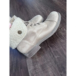 CLIFFS Womens Boots Brown Lace Suede 8.5 Outdoor Minimalist Tan Knit Ankle